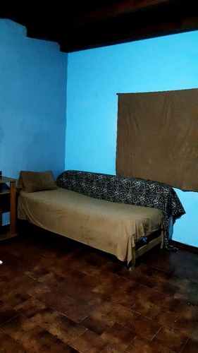 Casa En Venta - 2 Dormitorios 1 Baño - Cochera - 200mts2 - San Nicolás De Los Arroyos
