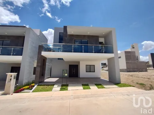 Venta Casa 4 Ambientes Hacienda La Herradura