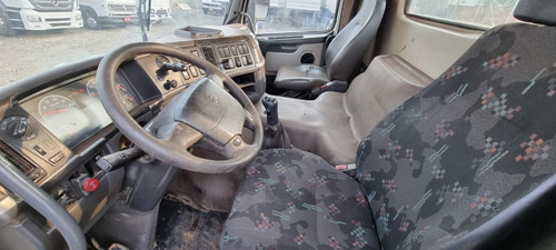 Imagem 16 de 19 de Volvo Fm12 420 6x4 2006/06 939214km (410, 460) (1549)