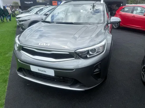 Kia Stonic Desire Mod 2026 Hibdrido Soat Gratis