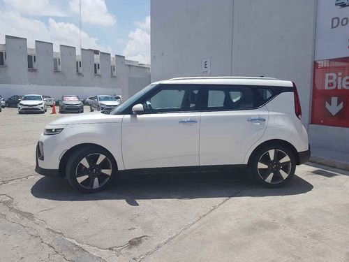 Imagen 2 de 15 de Kia Soul 2020 5p Ex Pack, 2.0l, 147hp, Ta6, F. Led, Ra-18