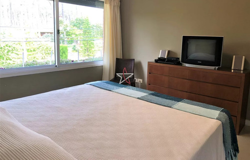Casa, 3 Dorm + Dep De Servicio, Rincón Del Indio, Playa Brava, Punta Del Este, Alquiler
