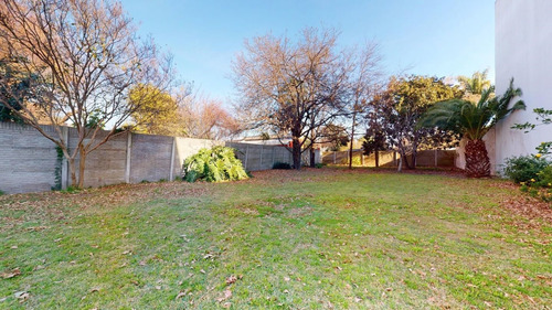 Imagen 13 de 18 de Venta Casa 154 E/ 66 Y 67. 2 Dorm. Los Hornos. La Plata