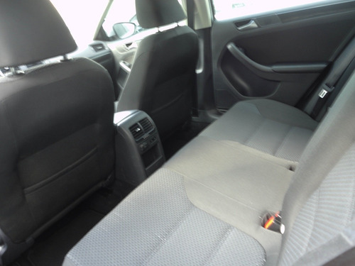 Volkswagen Jetta 2013 2.0 Comfortline Flex 4p Automática