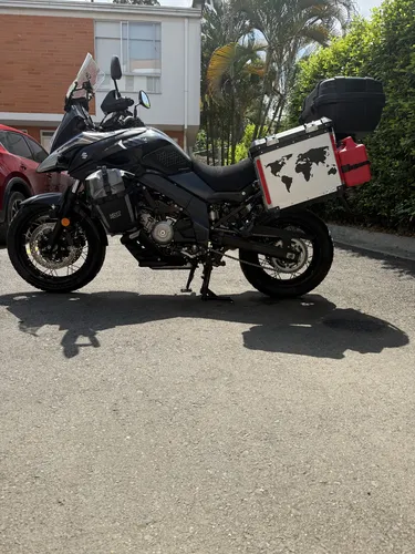 V-strom 650 Xt Modelo 2020 Color Negro