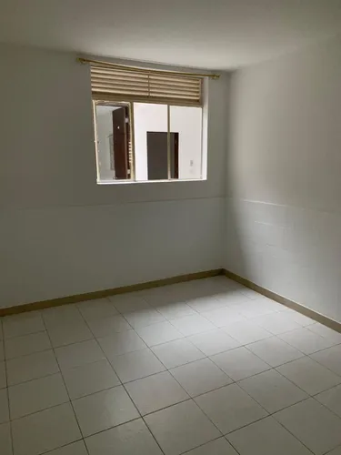 Arriendo Apartamento Primer Piso Barrio Gustavo Restrepo En Bogota