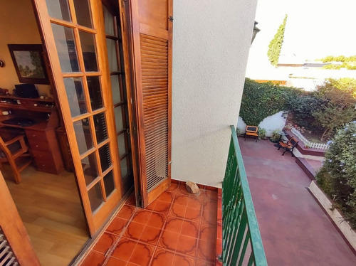 Imagen 11 de 30 de Casa En Av. Argentino Valle - Villa Elvina- S.rosa