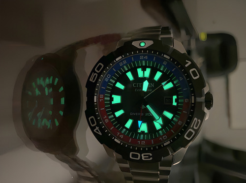 Relogio Citizen Bj7128-59e Diver Gmt Safira Pepsi 44mm Cor Da Correia Prateado Cor Do Bisel Preto Cor Do Fundo Preto