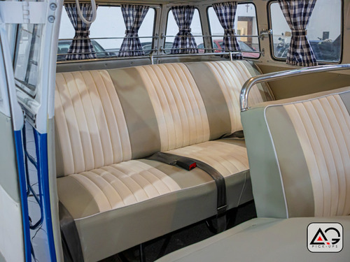Volkswagen Kombi Corujinha Restaurada 1974