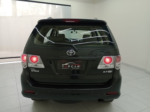 Toyota Hilux SW4 SR 4x2 2.7/ 2.7 Flex 16V Aut.