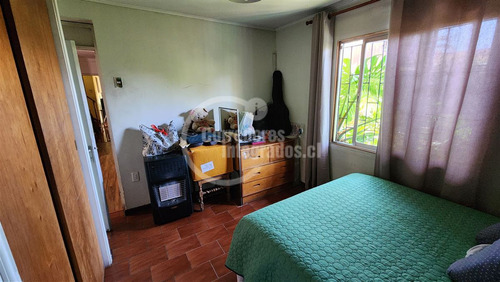 Casa En Venta De 5 Dorm. En Macul