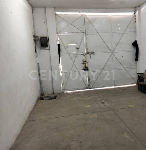 Inmueble Productivo En Venta En Av. Valle De Almazora, Sagitario 9 Ecatepec