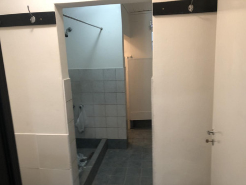 Imagen 10 de 12 de Excelente Deposito De 365 M2 Cubierto En Piñeyro A Tan Solo Pocos Metros De C.a.b.a.