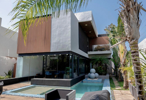 Casa En Venta En Calle Privada Ubicada En Temozón Norte, Mérida.