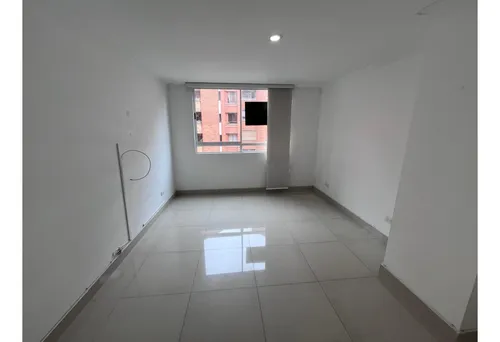136m2 Apartamento En Laureles