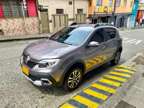 Renault Stepway 1.6 Intense Automática