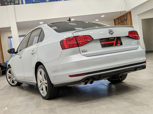 Volkswagen Vento 2.0 Tsi Gli 211cv App Connect + Nav