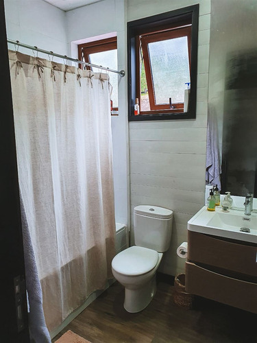 Casa En Venta De 4 Dorm. En Panguipulli
