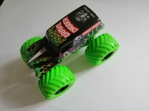 Spin Master Monster Jam 1/64 Scale Grave Digger Nitro Neon 