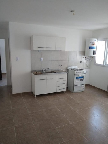 Imagen 1 de 10 de Venta - San Vicente - 1 Dorm Frente A Plaza Lavalle