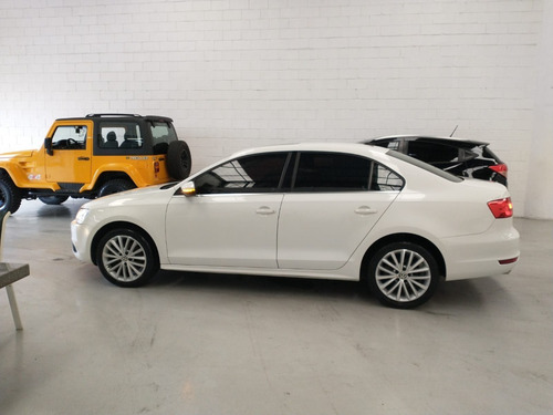 Imagem 5 de 13 de Volkswagem Jetta