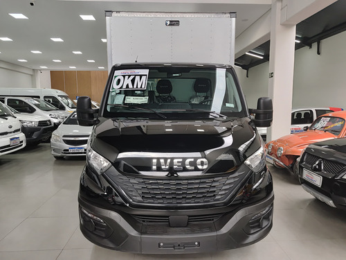 Iveco Daily Com Baú 2025