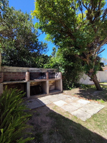 Venta Departamento En Santa Teresita, Monoambiente En Planta Baja, Calle 34 Nro. 373, La Costa.