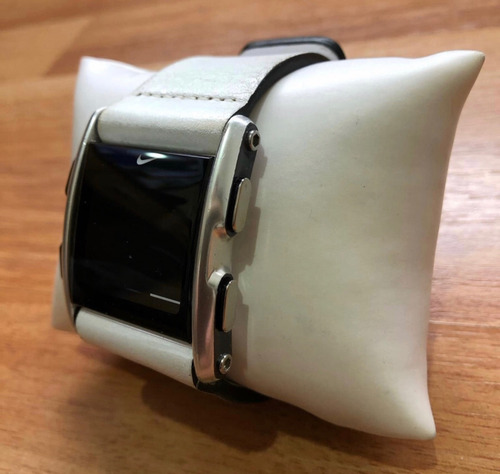 Reloj Nike Retro Blanco Blanco Negro (Usado)