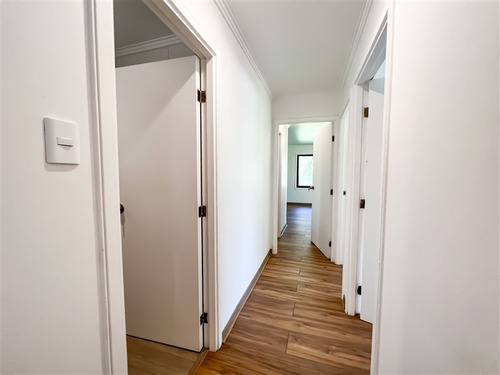 Casa En Venta De 4 Dorm. En Navidad