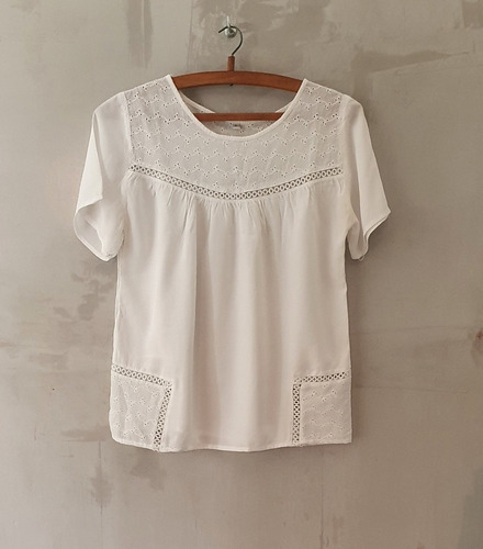 Blusa Remera Camisita Con Detalle