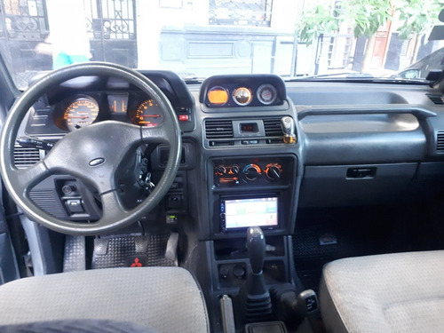 Imagen 12 de 18 de Mitsubishi Montero 1993 2.6 Glx Shrw
