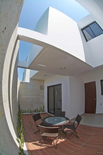 Casas En Preventa En El Frac Jardínes Del Sur, A Cinco Minutos Del Dorado