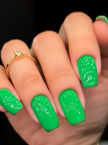 Esmalte Anita Copa Do Mundo Seleção Brasil ( Escolha A Cor ) Cor BRASIL TERRA SANTA ( VERDE )