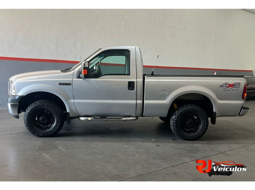 Ford F-250 3.9 Xlt 4x2 2p
