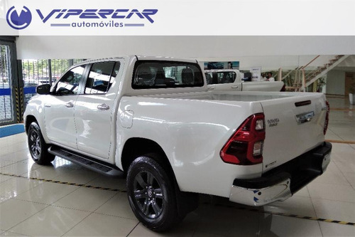 Imagen 7 de 14 de Toyota Hilux Srv 2.7 2023 0km
