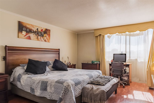 Departamento En Venta De 2 Dorm. En Las Condes
