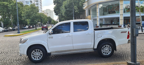 Toyota Hilux Srv Cuero 4x2