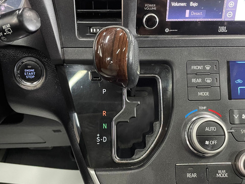 Toyota Sienna 3.5 Limited At