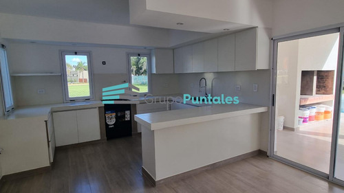 Casa En Malibu Canning Recien Refaccionada A Nuevo Apta Crédito Oportunidad