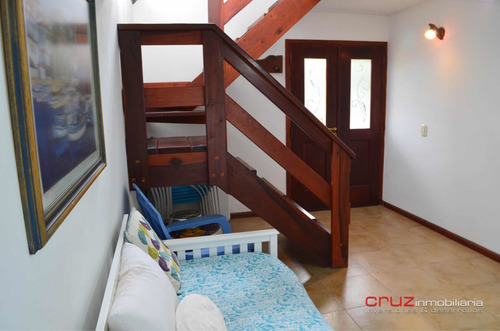 Vendo Casa Barrio Privado 4 Ambientes, 2 Baños, Pileta
