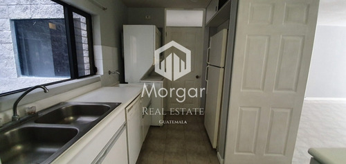 Imagen 4 de 12 de Apartamento En Alquiler De 2 Dormitorios, Zona 10, $850 Mantenimiento Incluido.