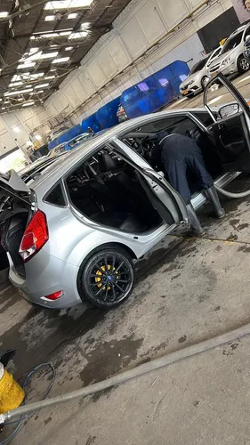 Ford Fiesta 1.6 Titanium Mt