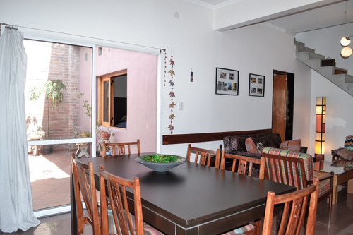 Imagen 2 de 12 de Venta De Impecable Ph 2 Dormitorios 2 Baños Patio Y Terraza. Ubicado En Las Heras 3900 - Villa Martelli Vicente Lopez