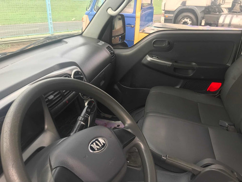 Imagem 5 de 14 de Kia Bongo K2500 Baú Fachinni