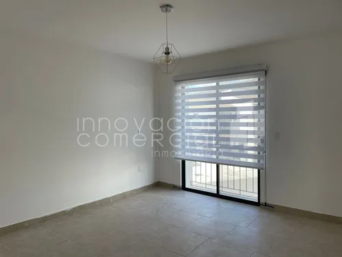 Casa En Venta De 4 Recámaras En Condominio Torre De Piedra Bugambilias