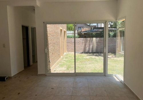 Imagen 8 de 17 de Casa Dos Dormitorios Funes