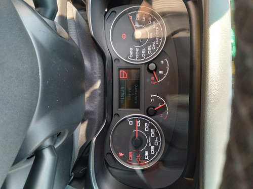 Fiat Punto Essence 1.6 16 2010-2011