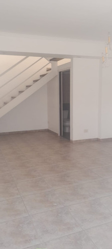 Ph Dúplex 3 Amb A 2 Cuadras Del Colegio Las Nieves Con Patio