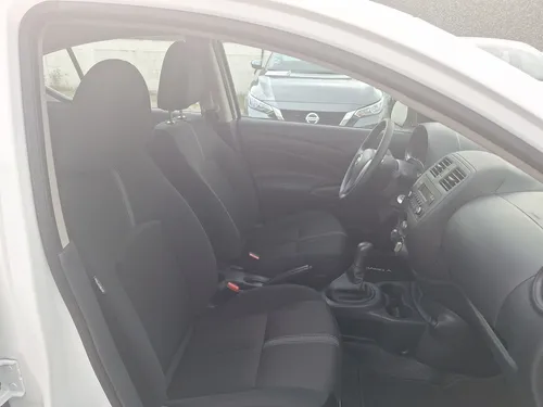 Nissan Versa V-DRIVE TM AC