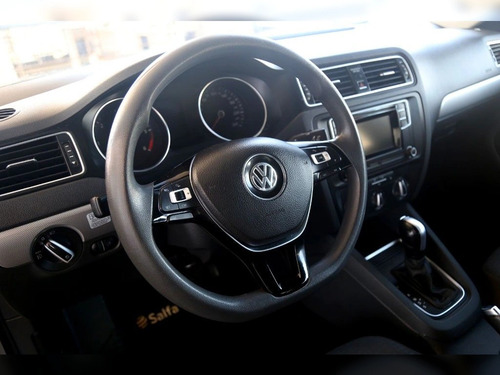 Volkswagen Bora 2.0 TDI ADVANCE DIESEL 4X2 AT 4P